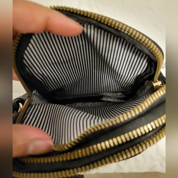 Mali & Lily Crossbody - Picture 5 of 5